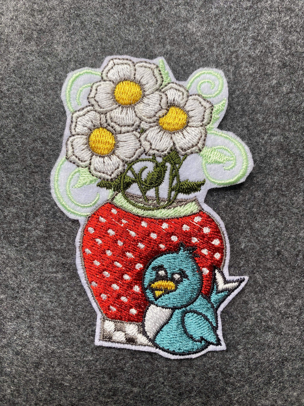 Daisy Vase with Bluebird Patch - iron-on embroidered patch