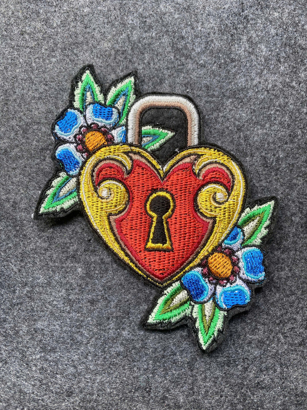 Heart Padlock Flowers Patch - iron-on embroidered patch