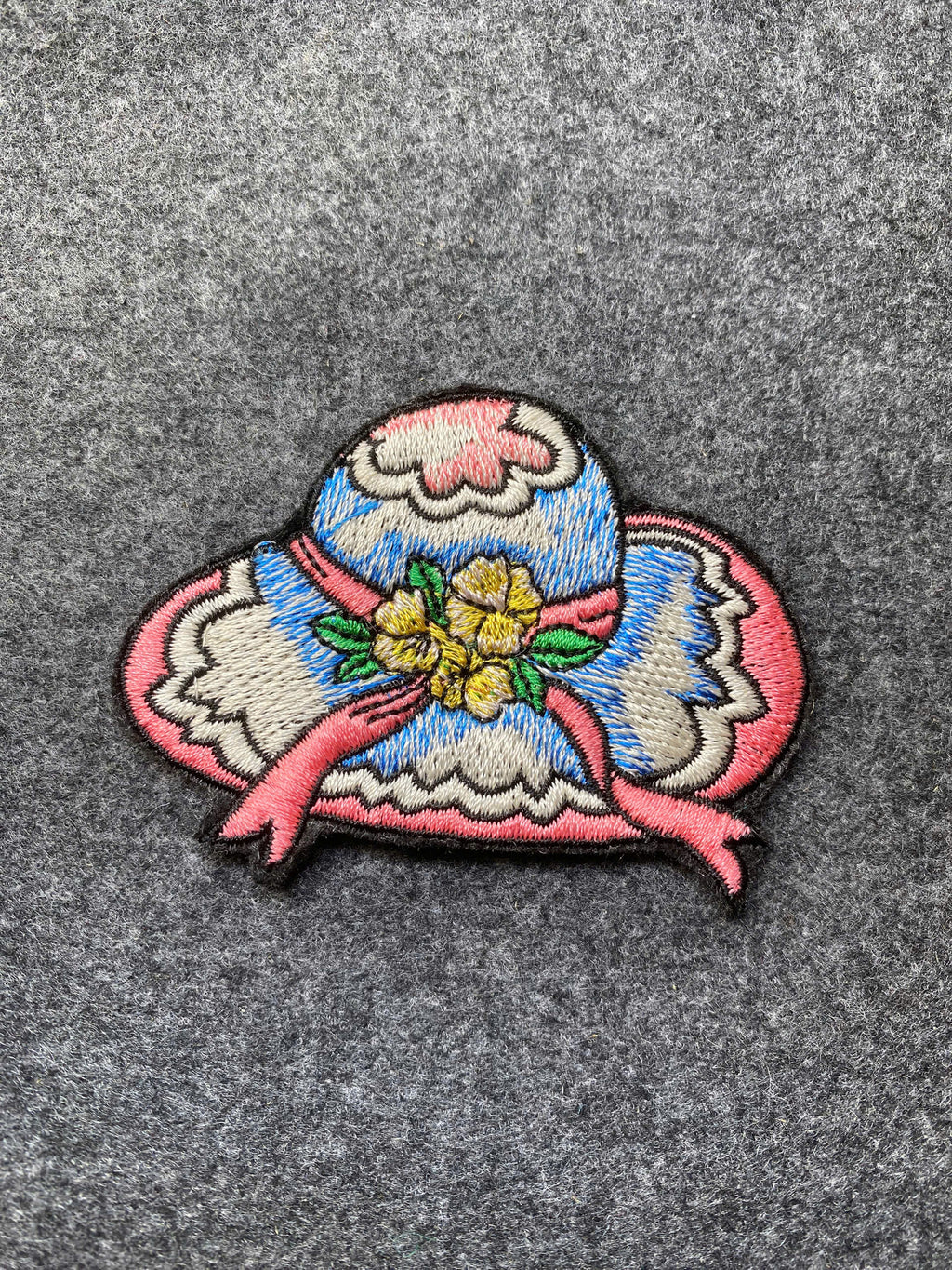 Sun Hat with Flowers Patch - iron-on embroidered patch