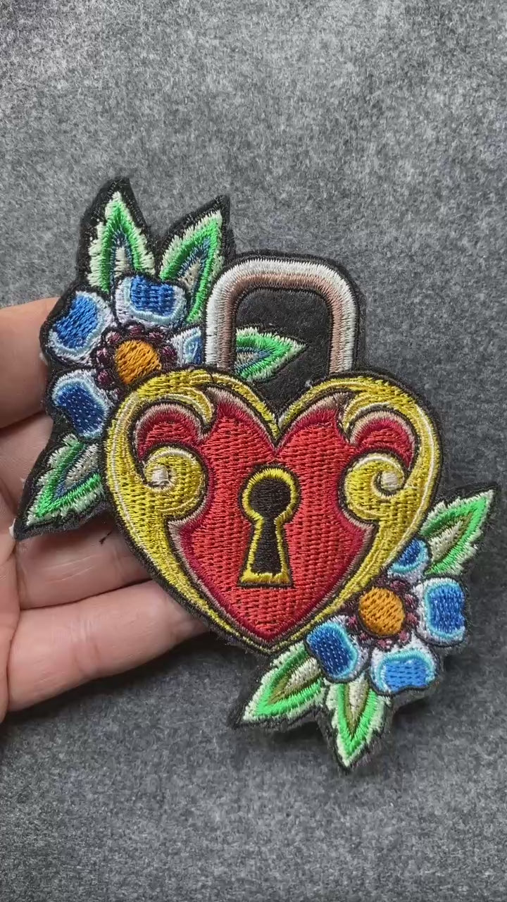 Heart Padlock Flowers Patch